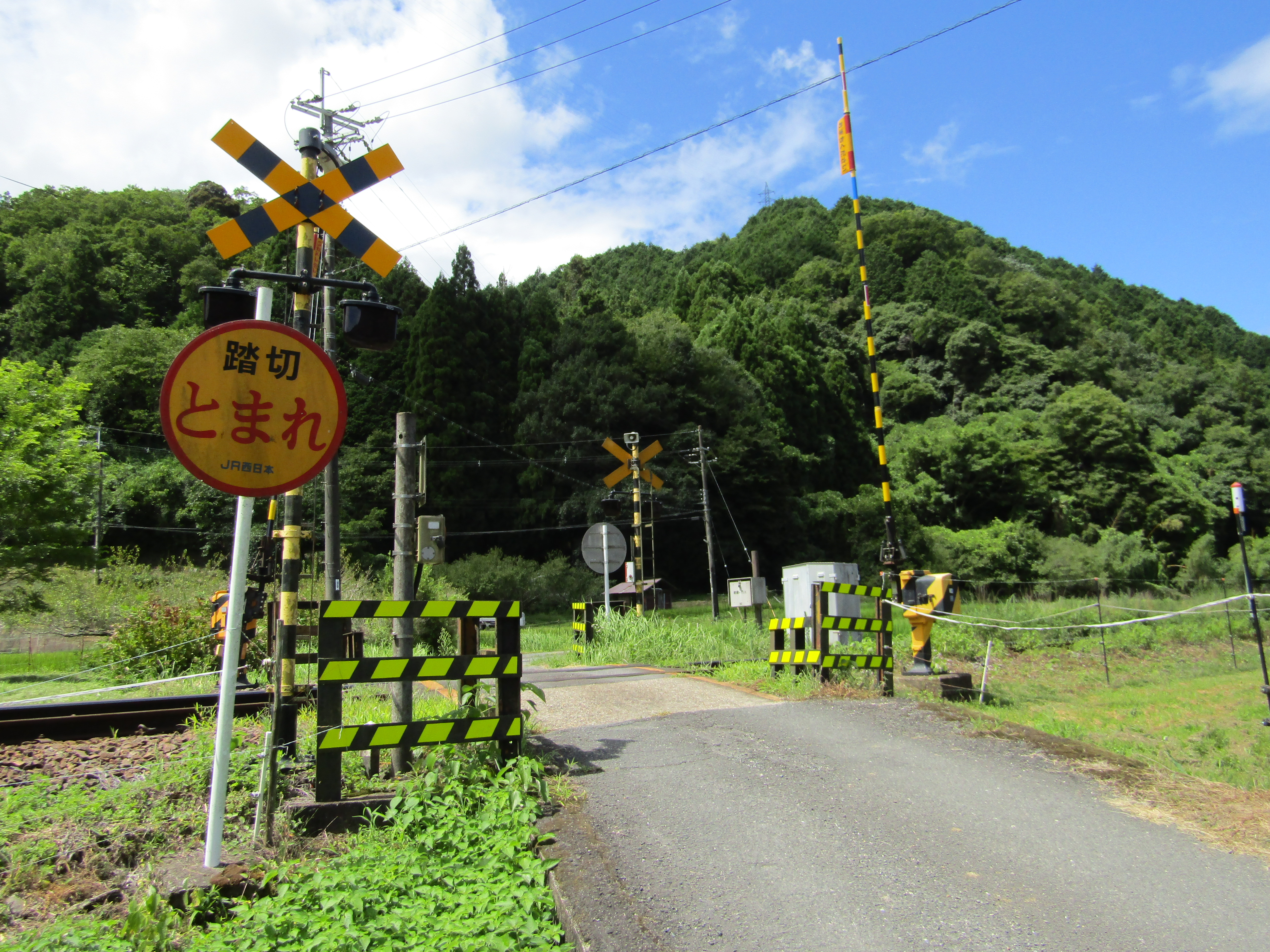 JR飛鳥路踏切